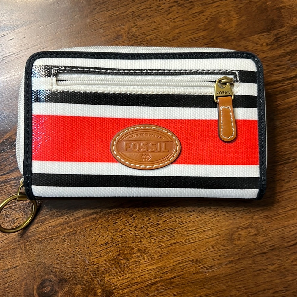 Fossil wallet